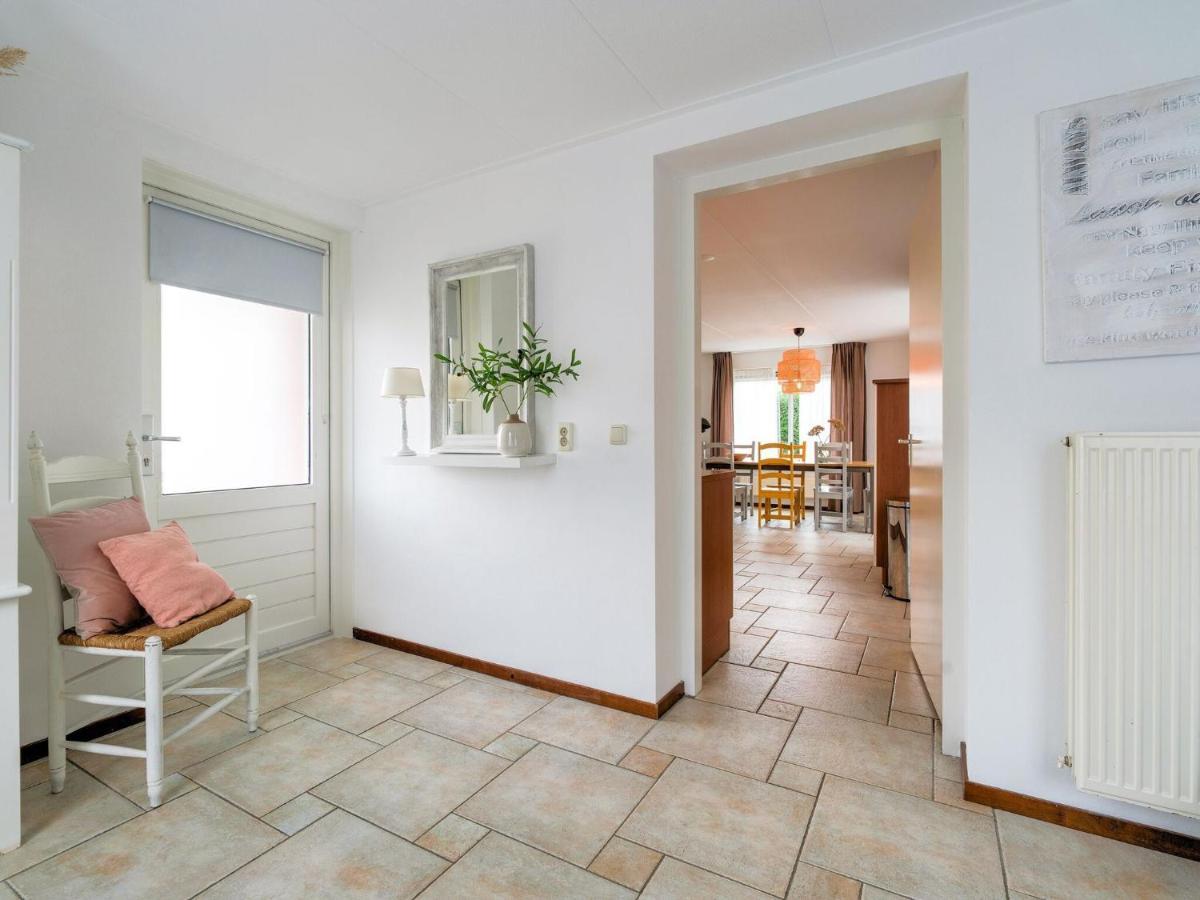 Captivating Holiday Home In Zeewolde Near Forest Esterno foto