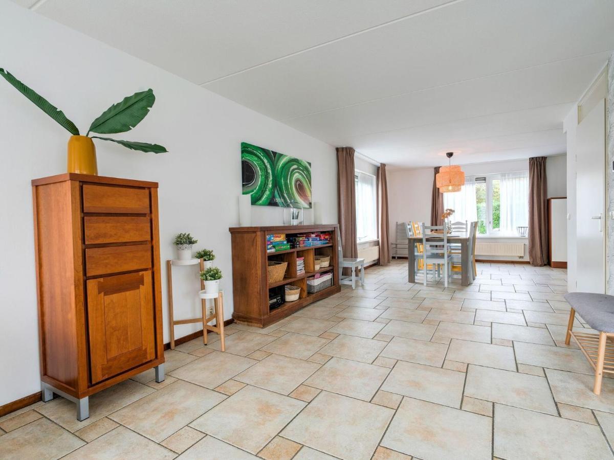 Captivating Holiday Home In Zeewolde Near Forest Esterno foto
