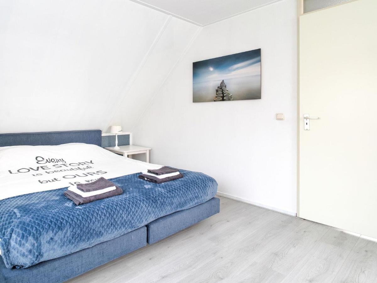 Captivating Holiday Home In Zeewolde Near Forest Esterno foto